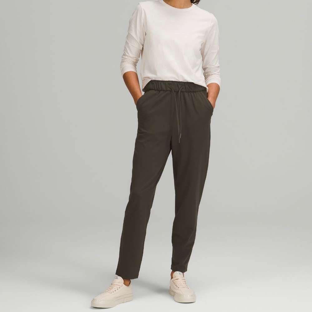 Lululemon stretch high-rise pant olive green